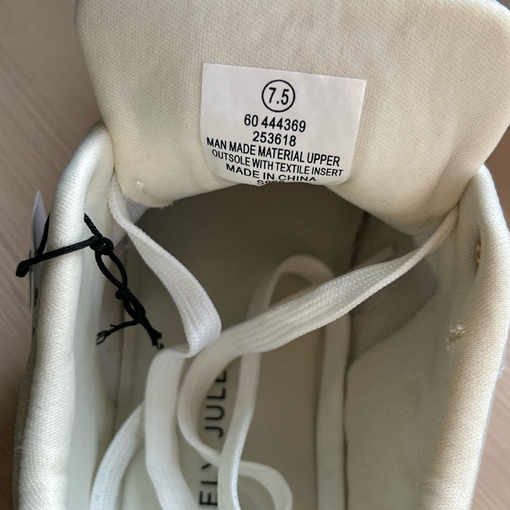 NWT Sincerely Jules Comfort Women's Memory Foam Sneakers Beige Size 7.5 - Picture 10 of 14